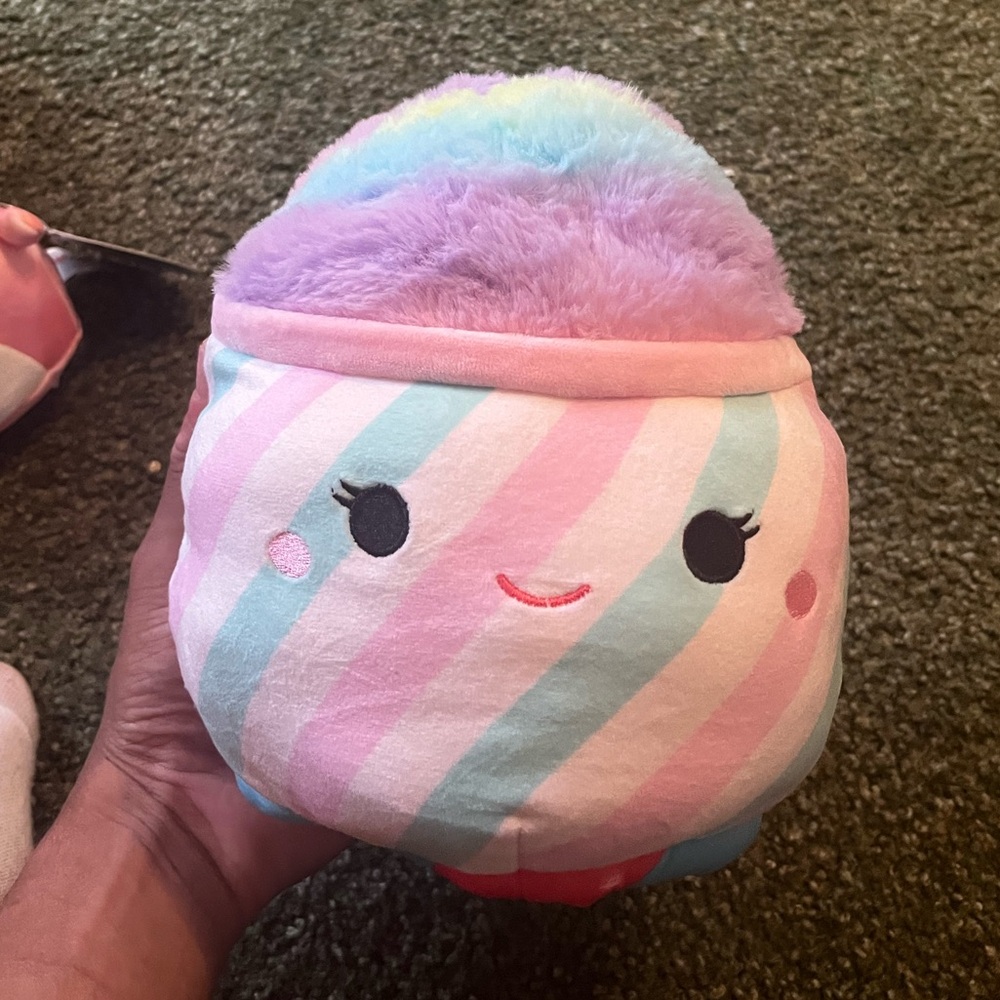 Squishmallow - Picture 2 of 5